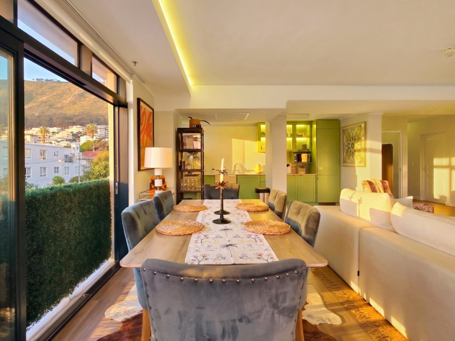 2 Bedroom Property for Sale in Sea Point Western Cape
